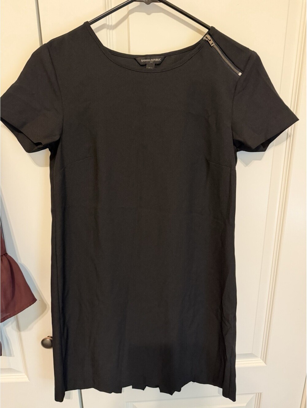 Banana Republic Black Dress Size XXS Back Pleats